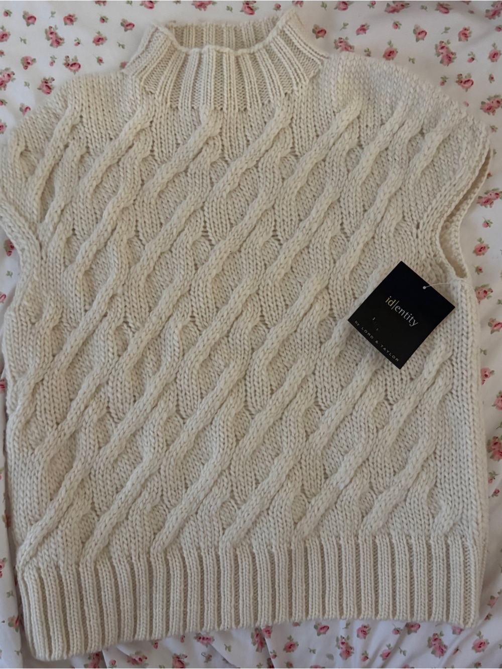 Identity by Lord & Taylor 100% Wool Cable Knit Cream Sweater | Medium | NWT